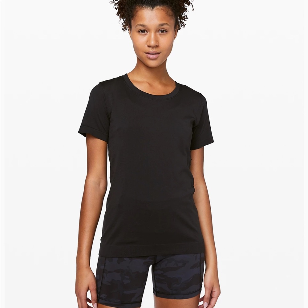 🍋Lululemon swiftly relaxed short sleeve